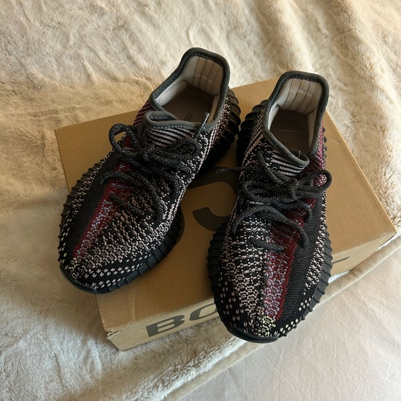Adidas Yeezy Boost 350 V2 Sneakers - Yechei - Picture 2 of 5